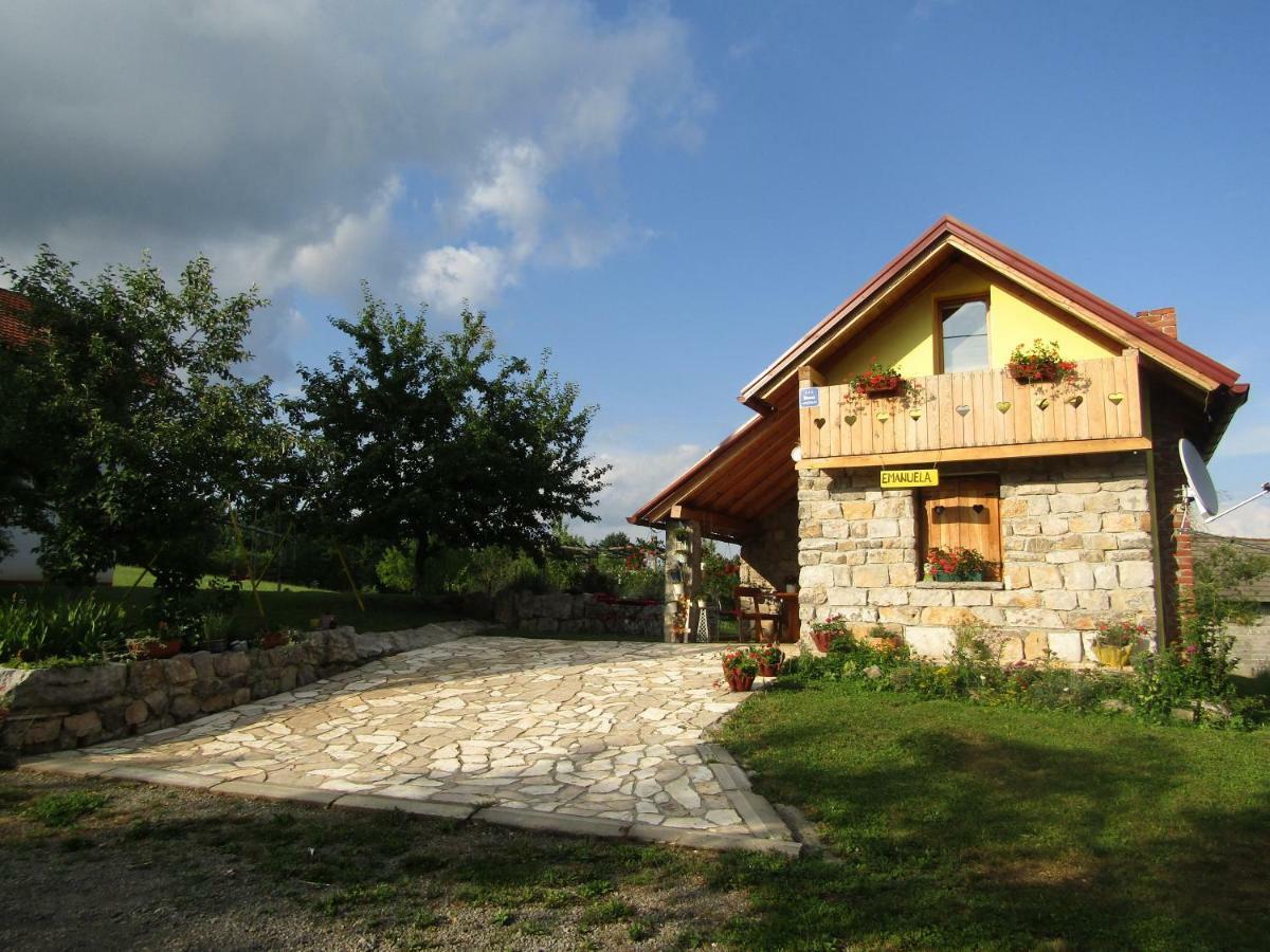 Guest House Emanuela Slunj Exterior photo
